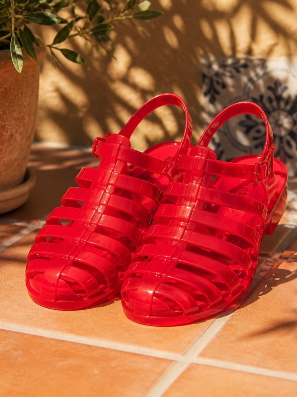 Shiny Red Women's Jelly Fisherman Sandals